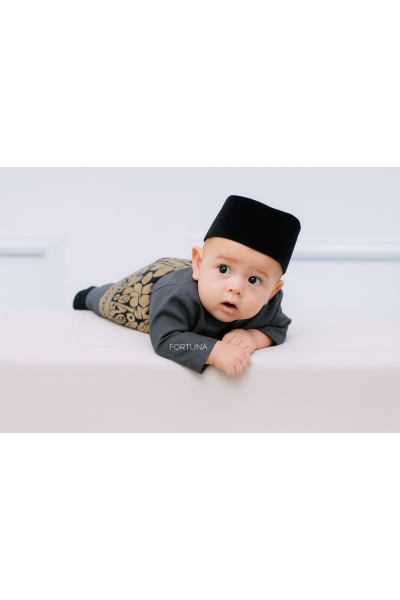 Baju Melayu Danish Grey + Sampin NE Black Silver