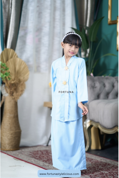 Kebaya Maryam (Soft Blue)